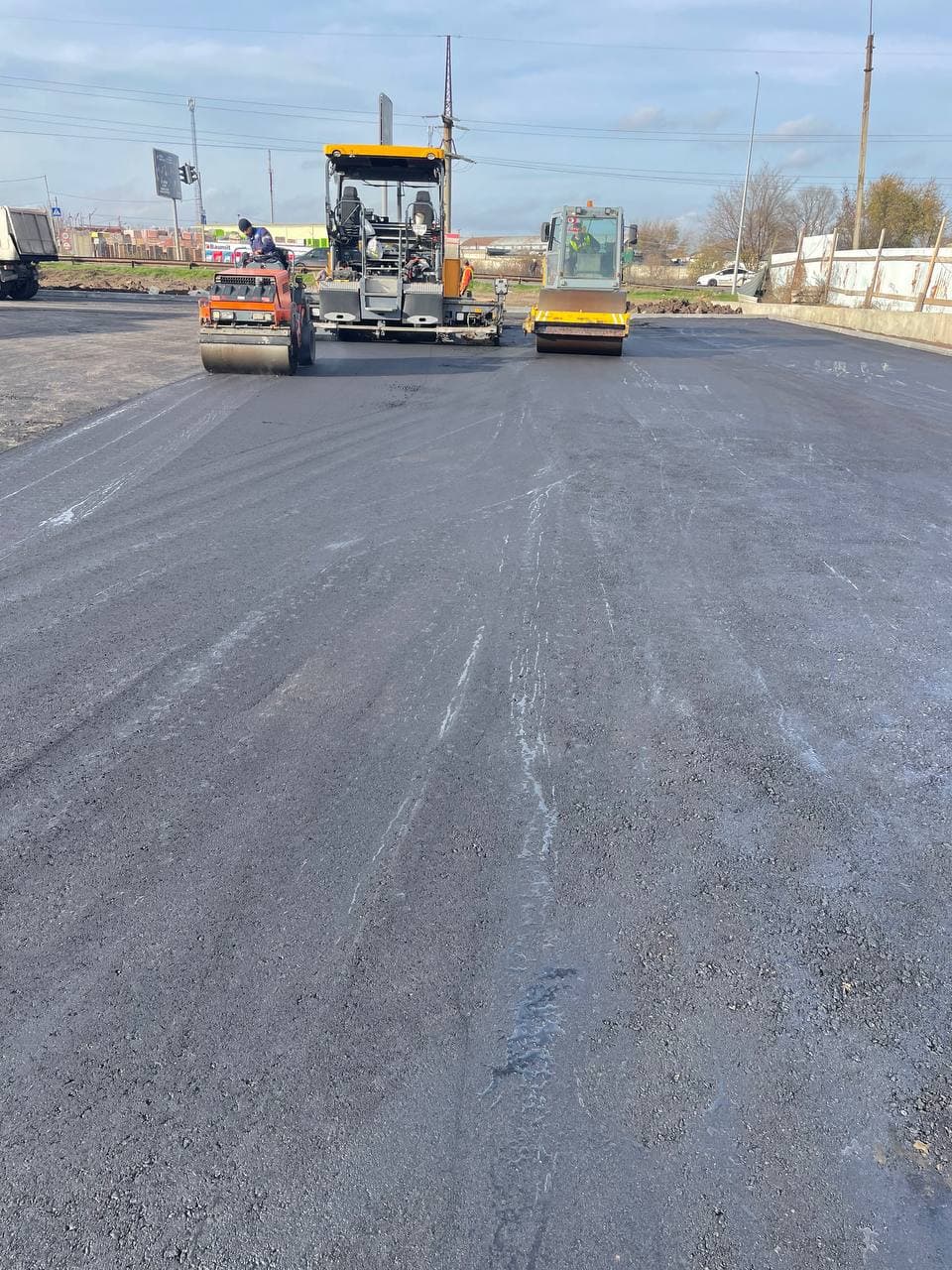Асфальтирование подъездной дороги завода - фото 2